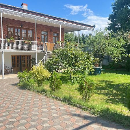 Guesthouse Zedafoni Zestafoni Dış mekan fotoğraf