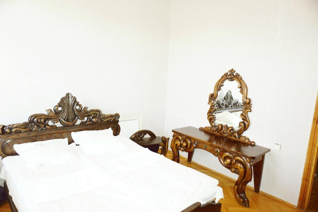 Guesthouse Zedafoni Zestafoni Dış mekan fotoğraf