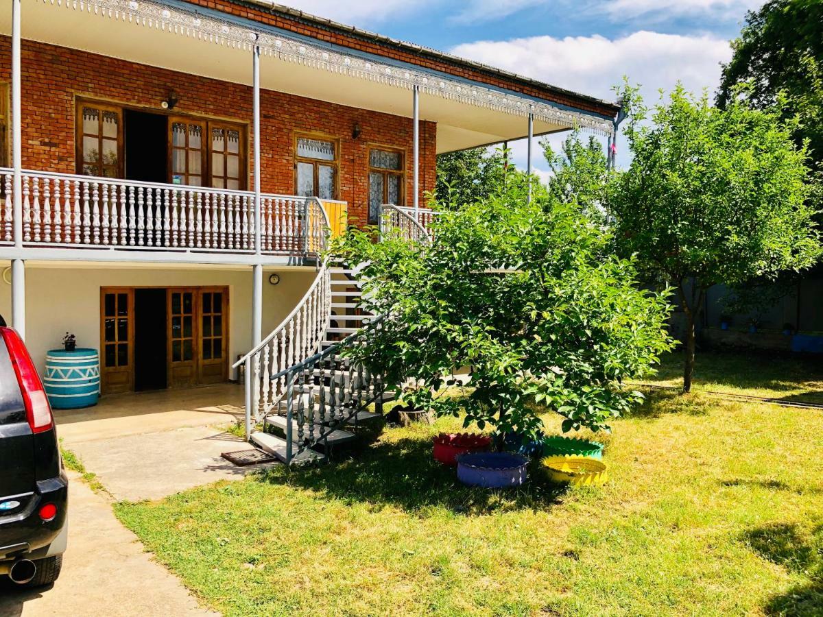 Guesthouse Zedafoni Zestafoni Dış mekan fotoğraf